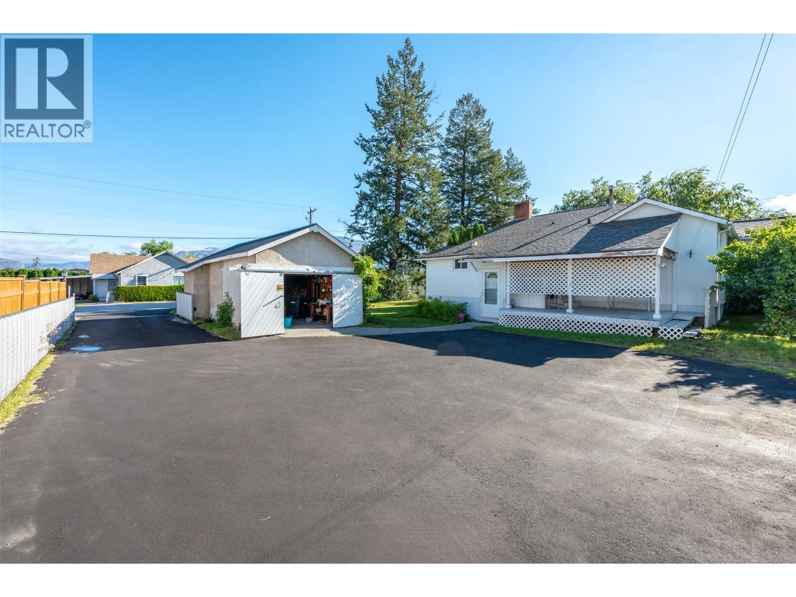 525 Skagit Avenue, Oliver, BC