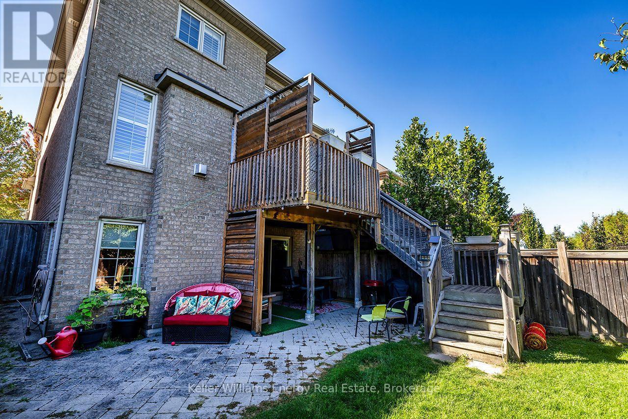 2 tier deck - 409 Harris Street, Whitby (Downtown Whitby), ON