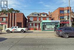 MAIN & BASEMENT - 2279 DUNDAS STREET W Toronto, ON M6R 1X6