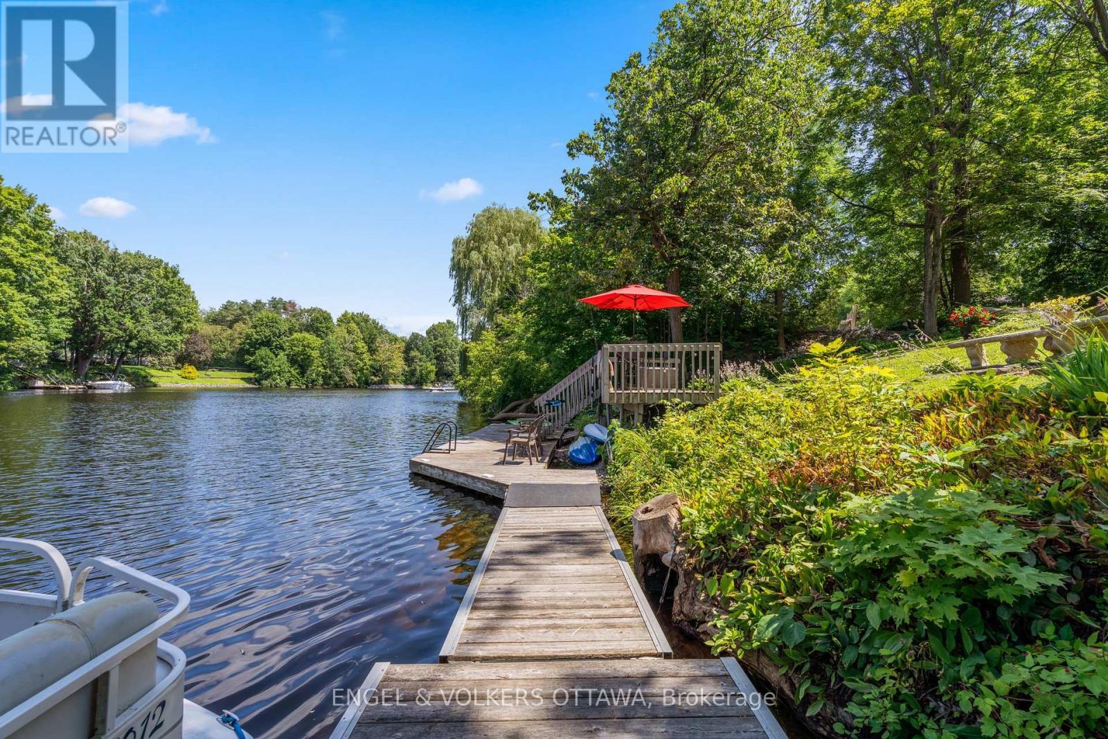 1119 Tighe Street, Ottawa, ON