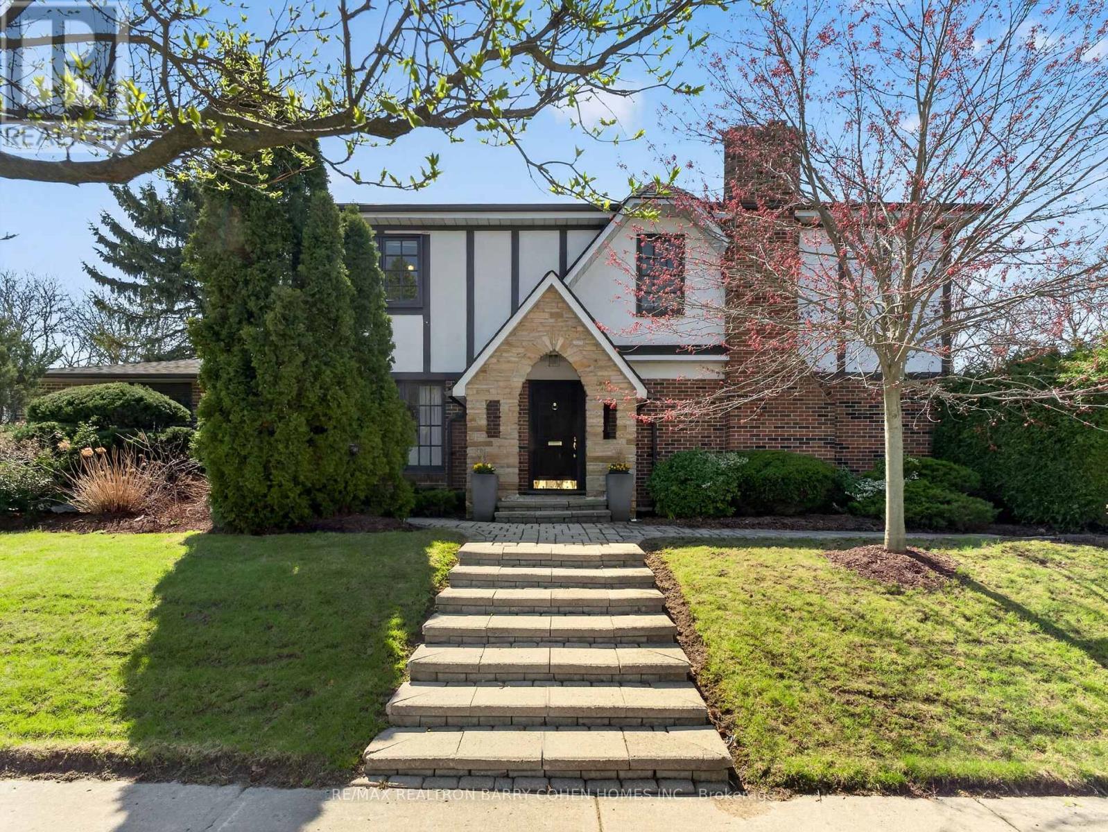 25 Harlington Road, Toronto, ON