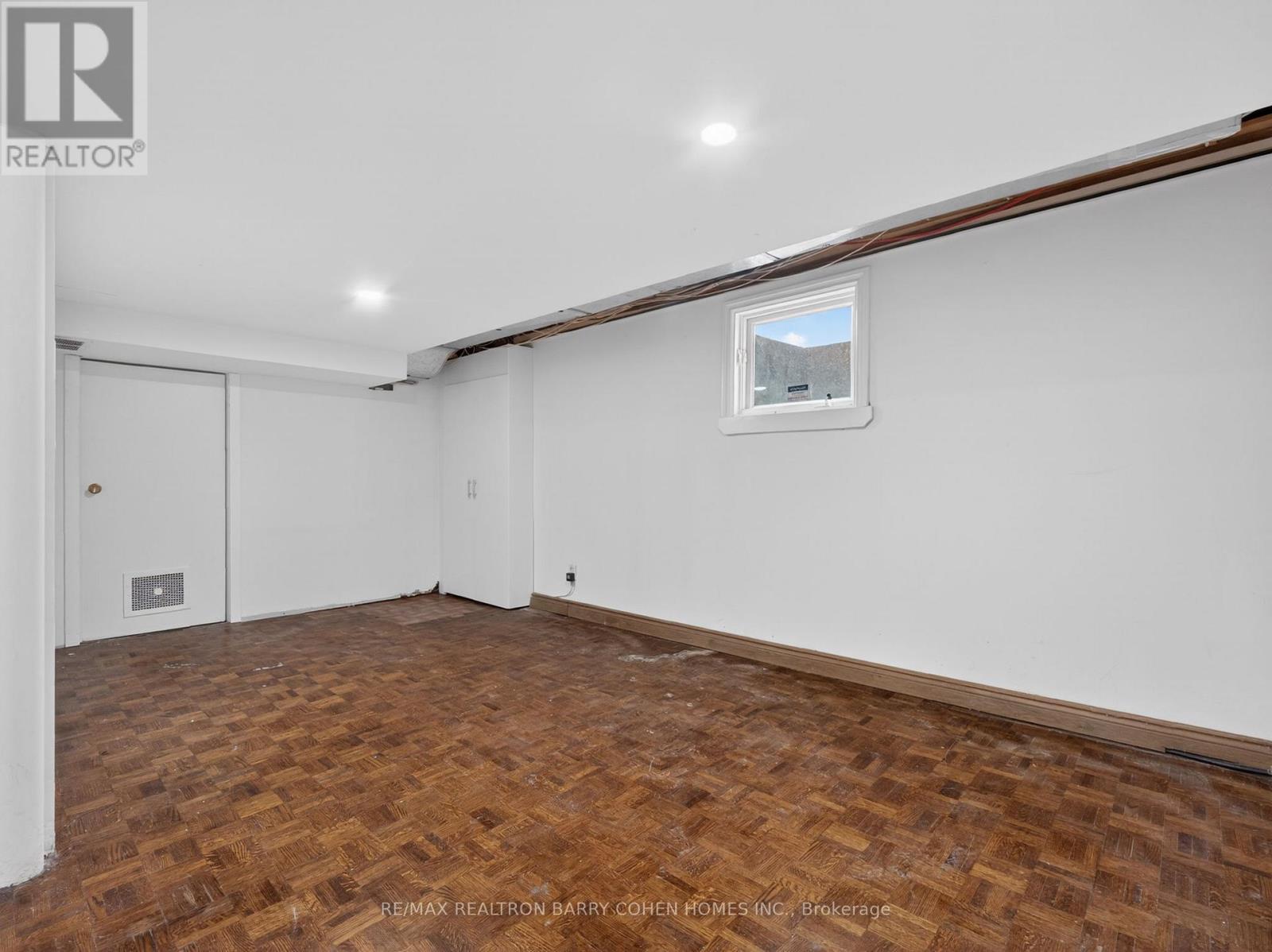 25 Harlington Road, Toronto, ON