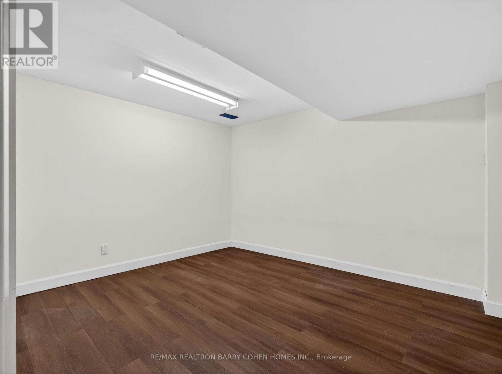 25 Harlington Road, Toronto, ON