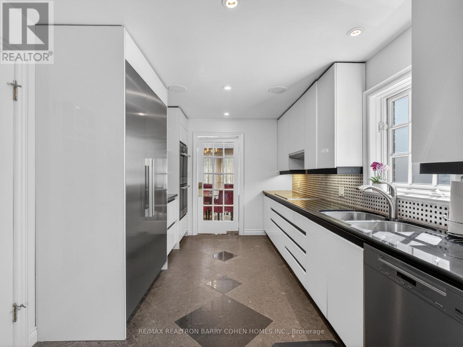 25 Harlington Road, Toronto, ON