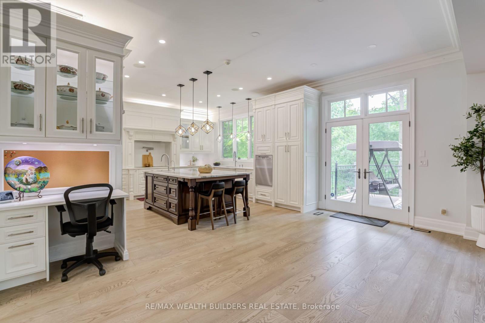 45 Shorewood Place, Oakville, ON