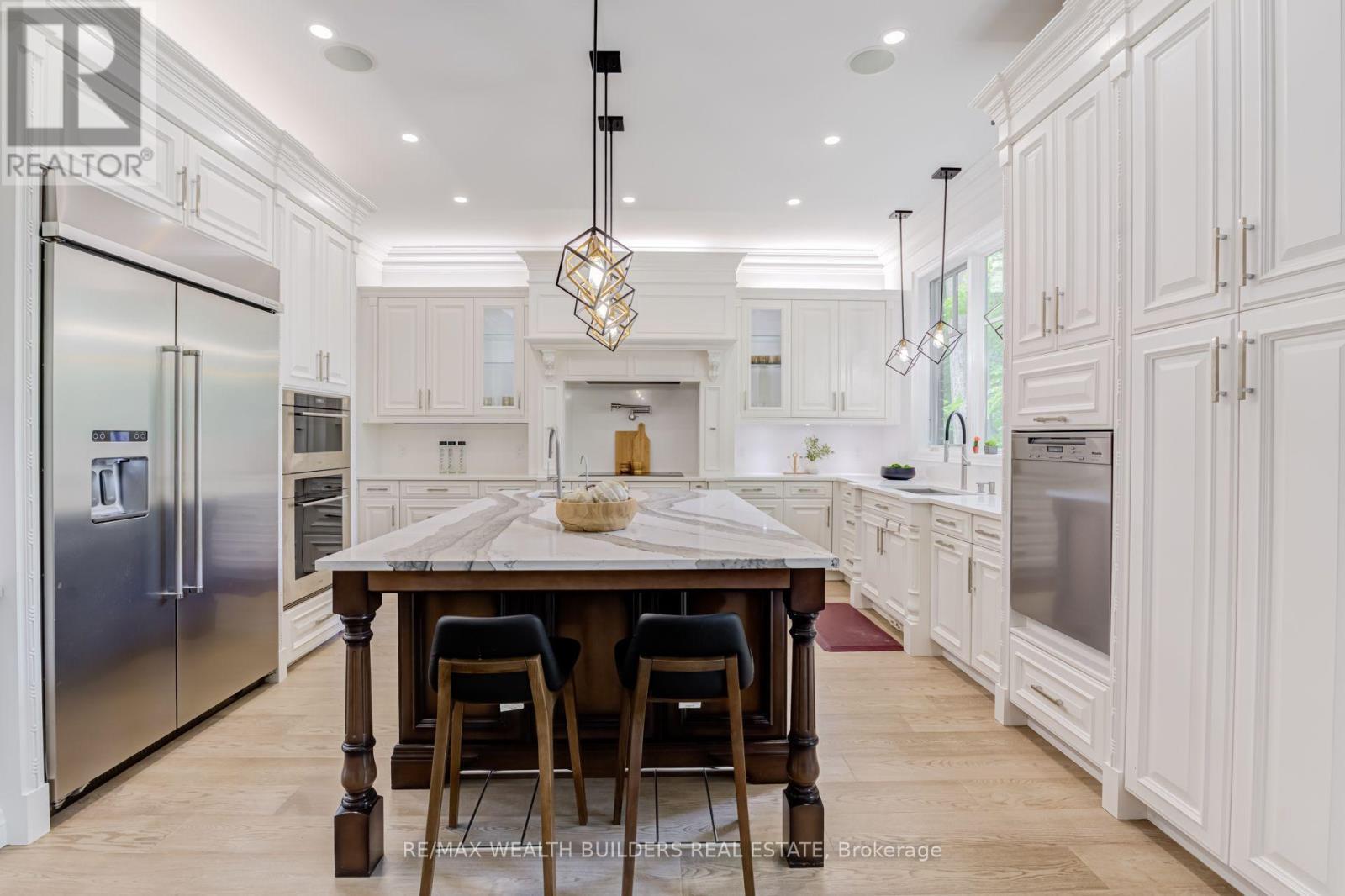 45 Shorewood Place, Oakville, ON