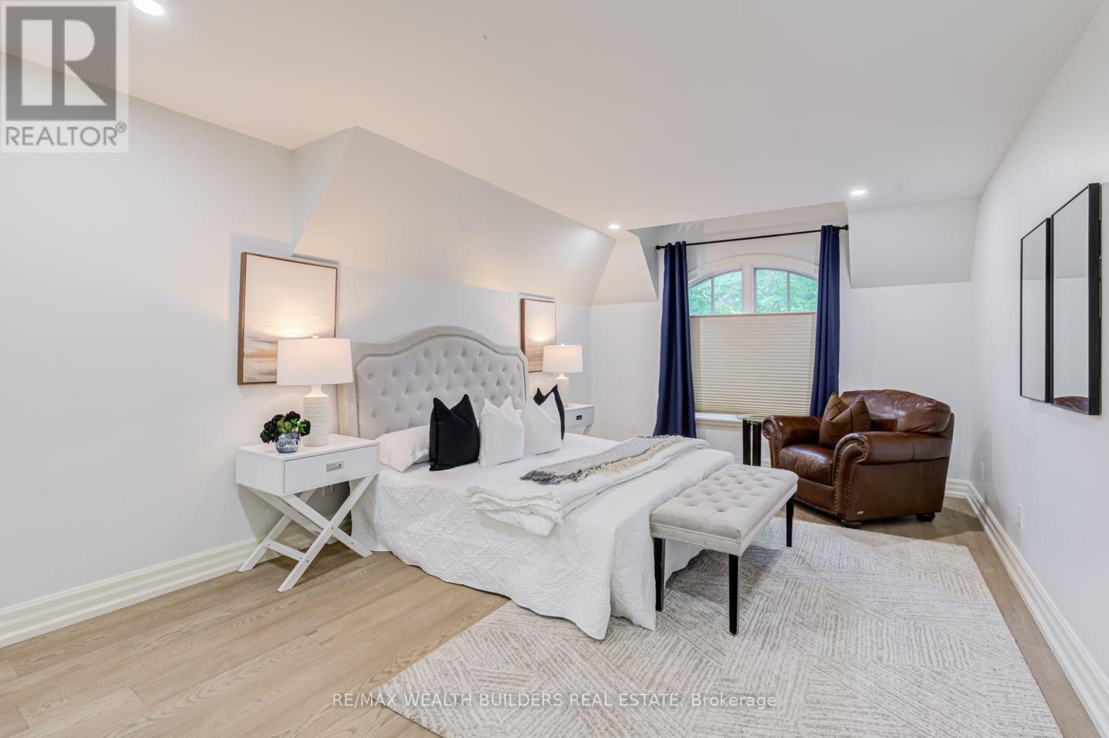 45 Shorewood Place, Oakville, ON