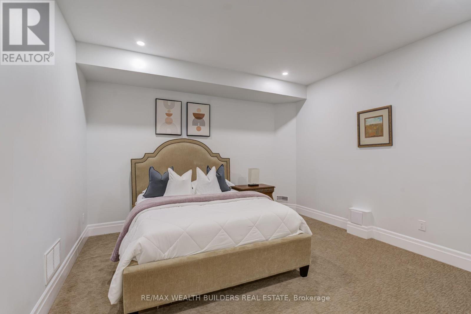 45 Shorewood Place, Oakville, ON