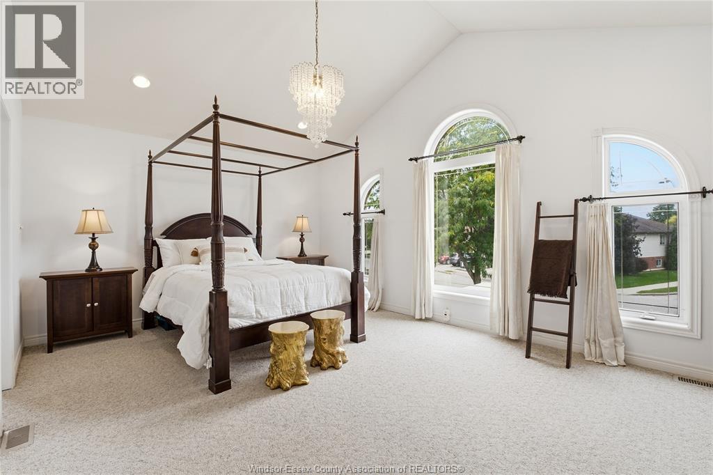 1352 Meridian, Windsor, ON