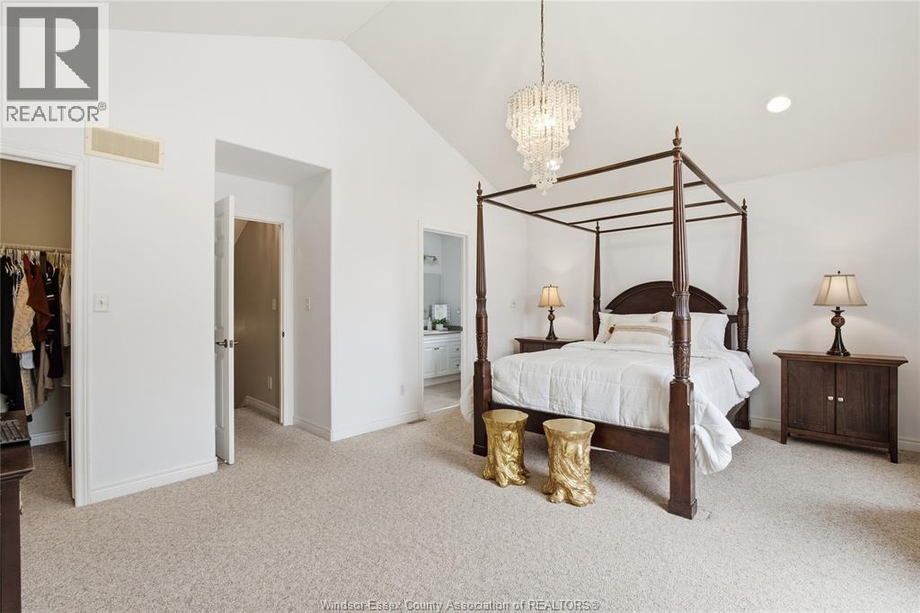 1352 Meridian, Windsor, ON