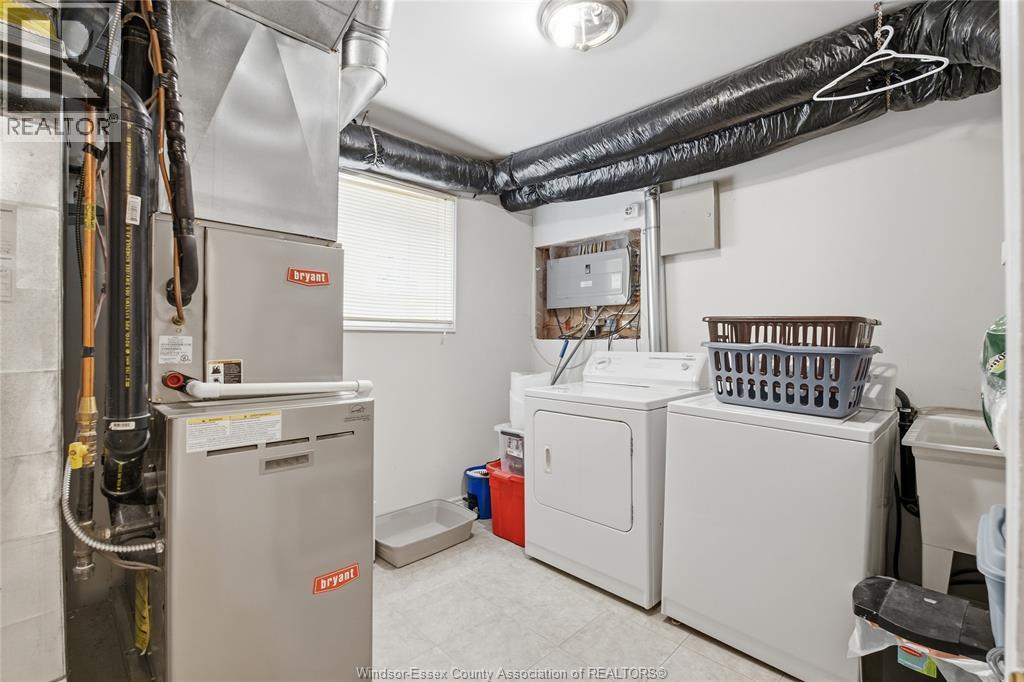 1352 Meridian, Windsor, ON
