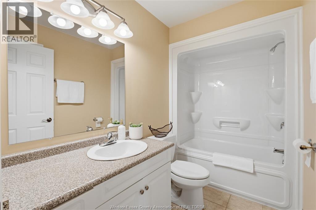 1352 Meridian, Windsor, ON