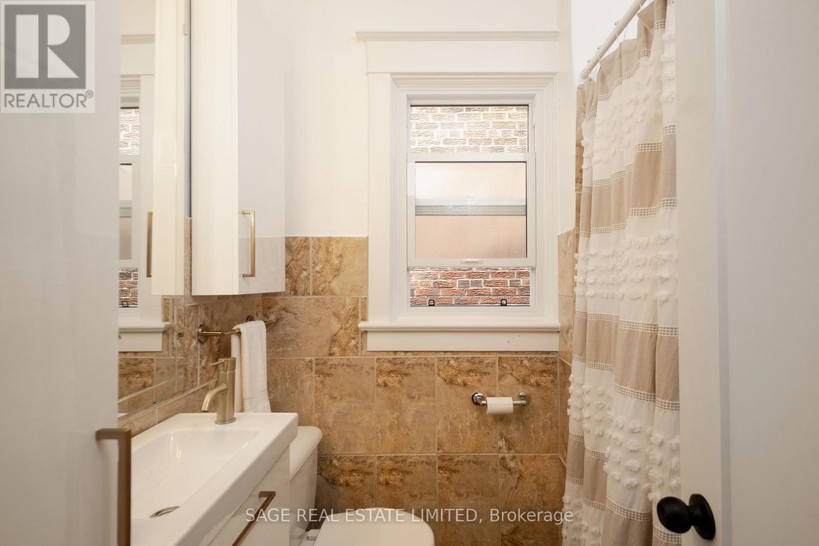 74 Barrington Avenue, Toronto, ON