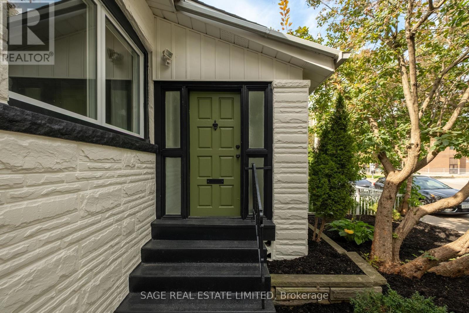 74 Barrington Avenue, Toronto, ON