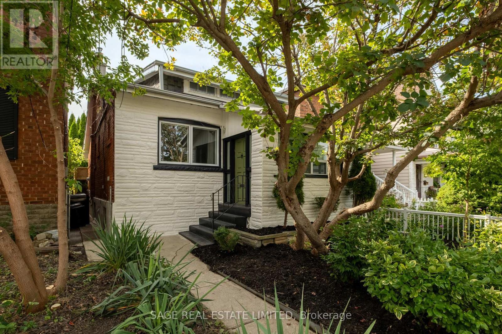 74 Barrington Avenue, Toronto, ON