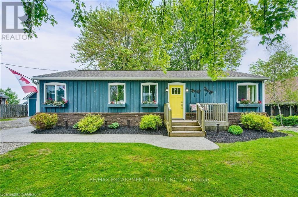 8 Beach Road, Haldimand, ON