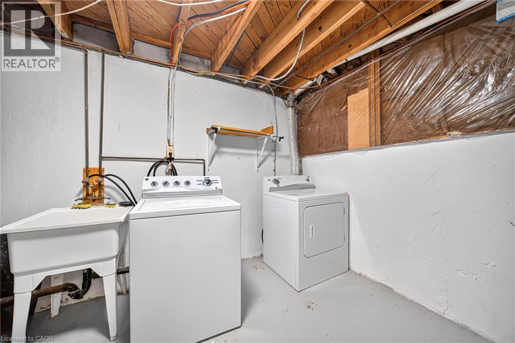 Washer & Dryer - 1517 Elm Road Unit# 9, Oakville, ON