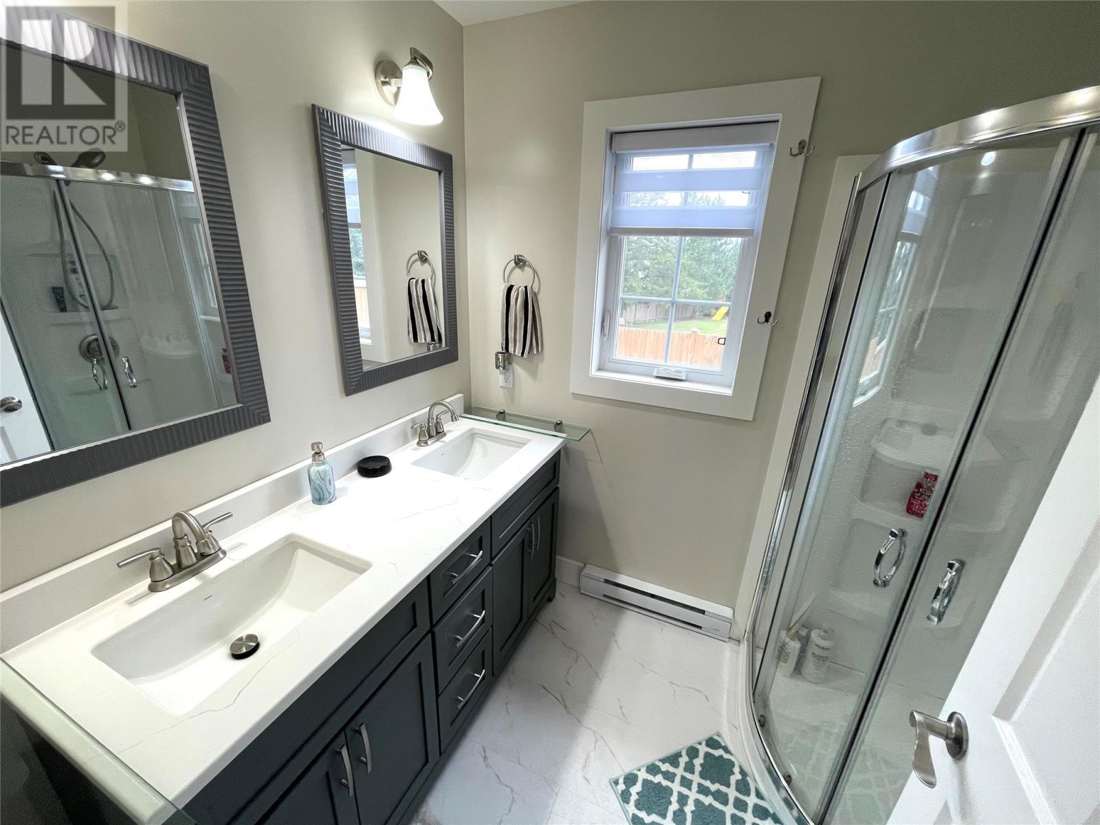 15 Twomey Drive, Botwood, NL