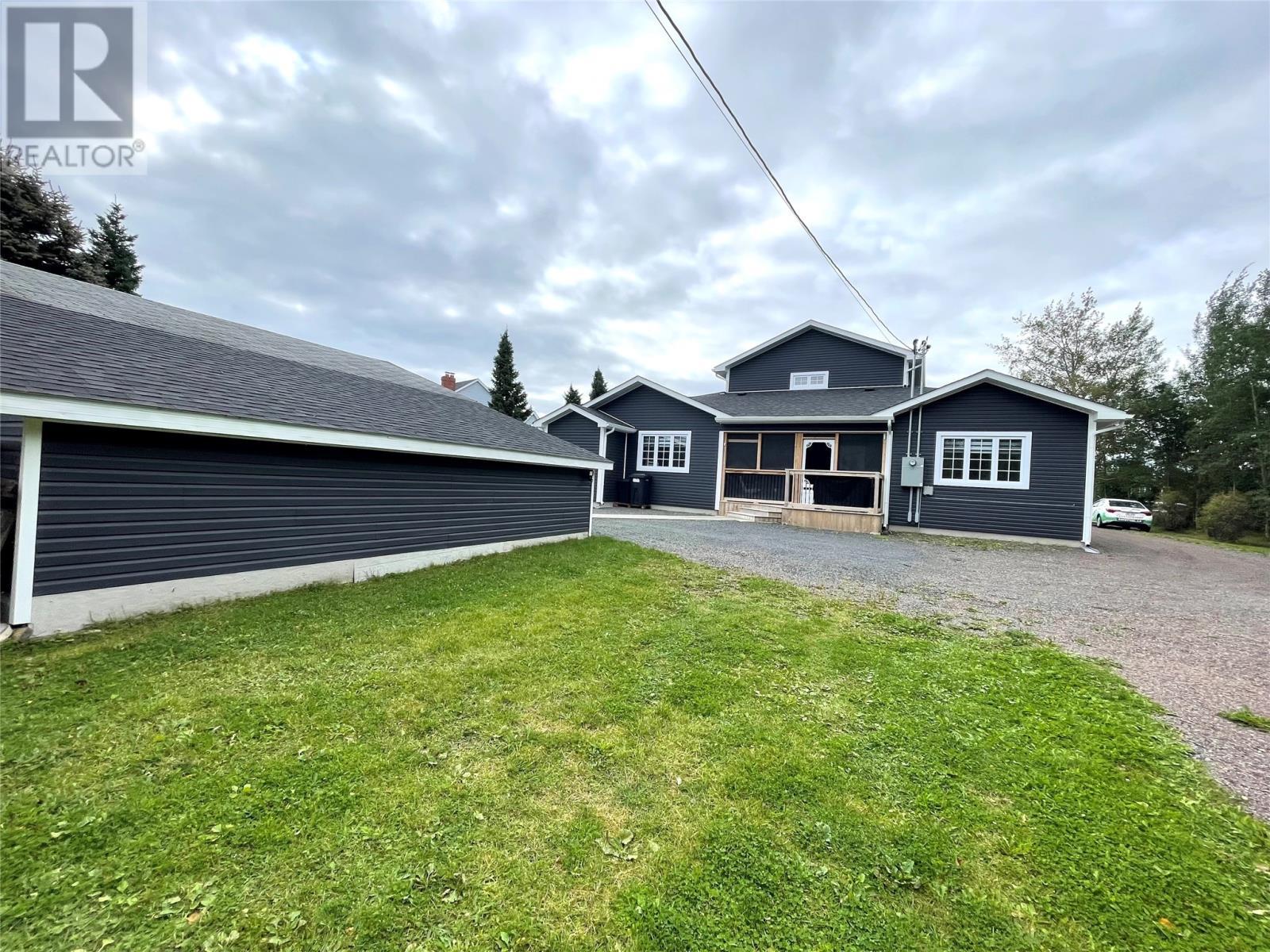 15 Twomey Drive, Botwood, NL