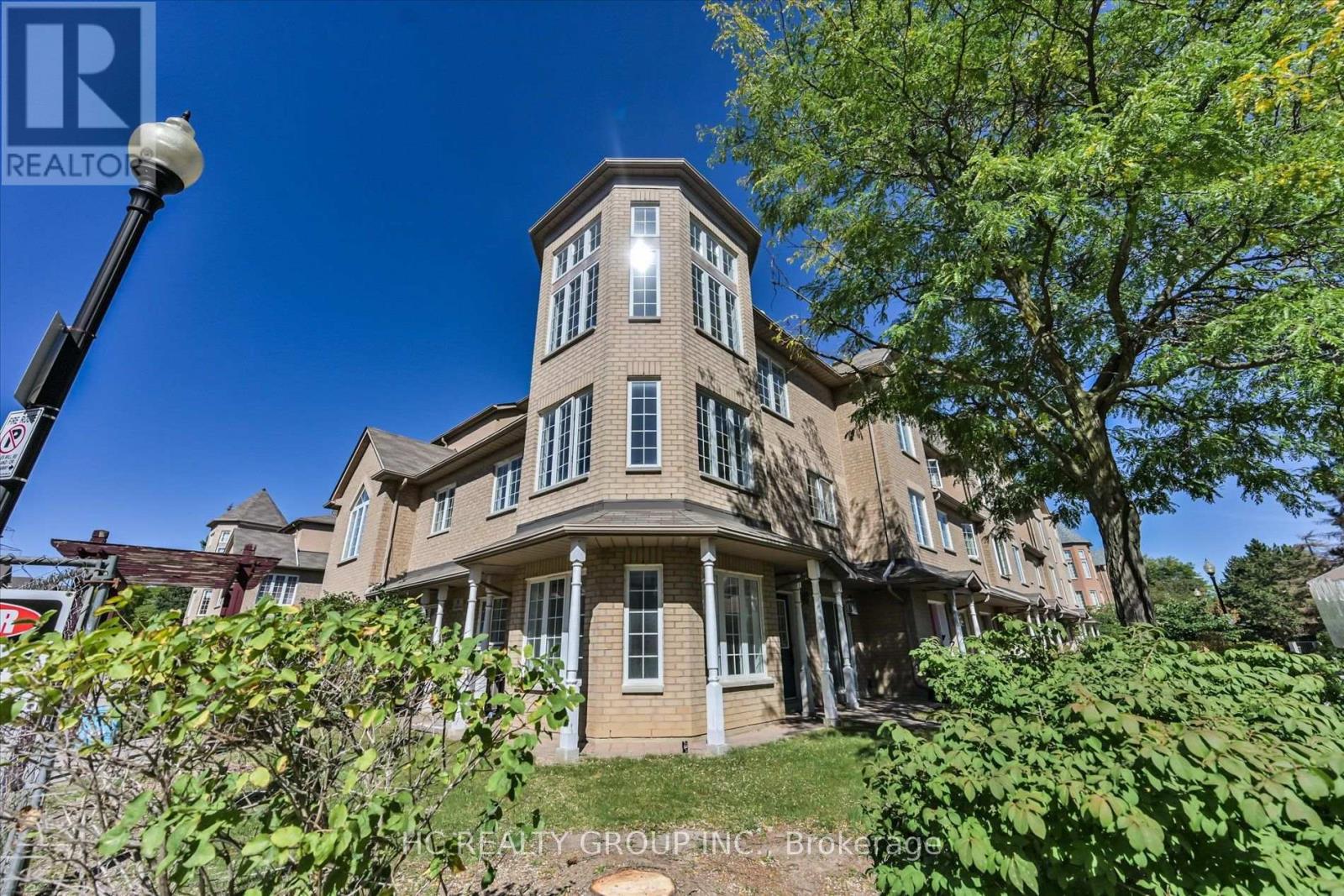 6 - 5 St Moritz Way, Markham, ON