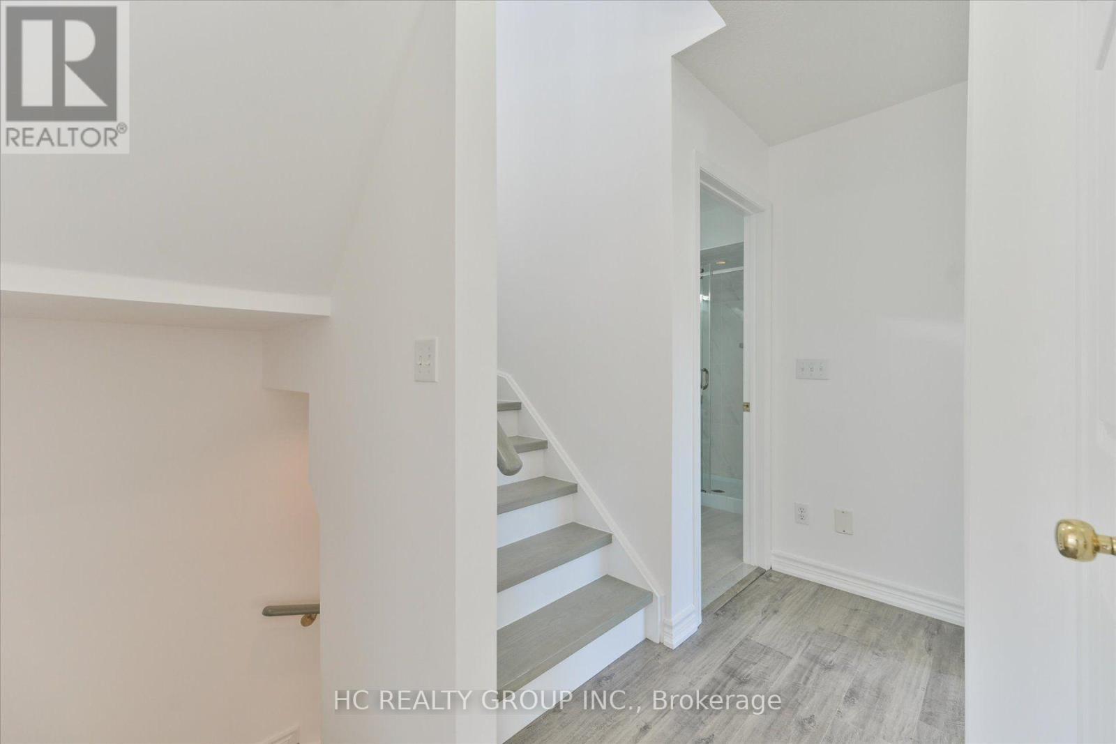 6 - 5 St Moritz Way, Markham, ON
