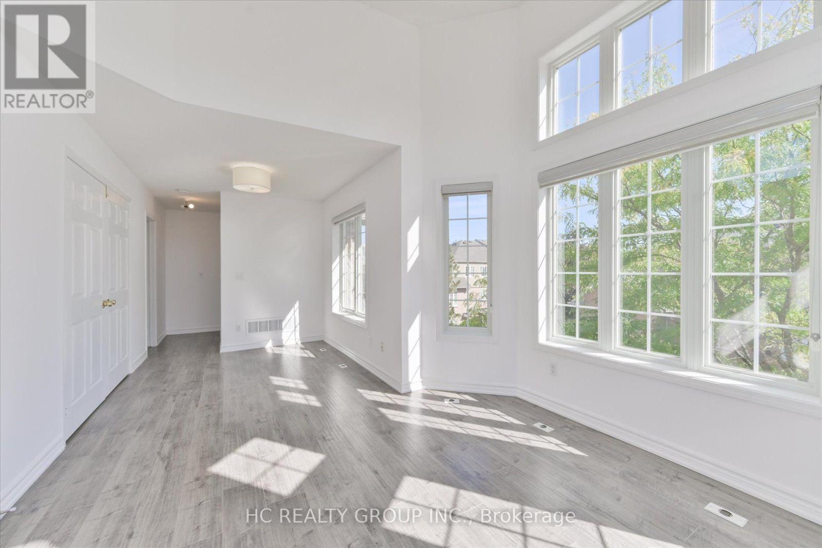 6 - 5 St Moritz Way, Markham, ON