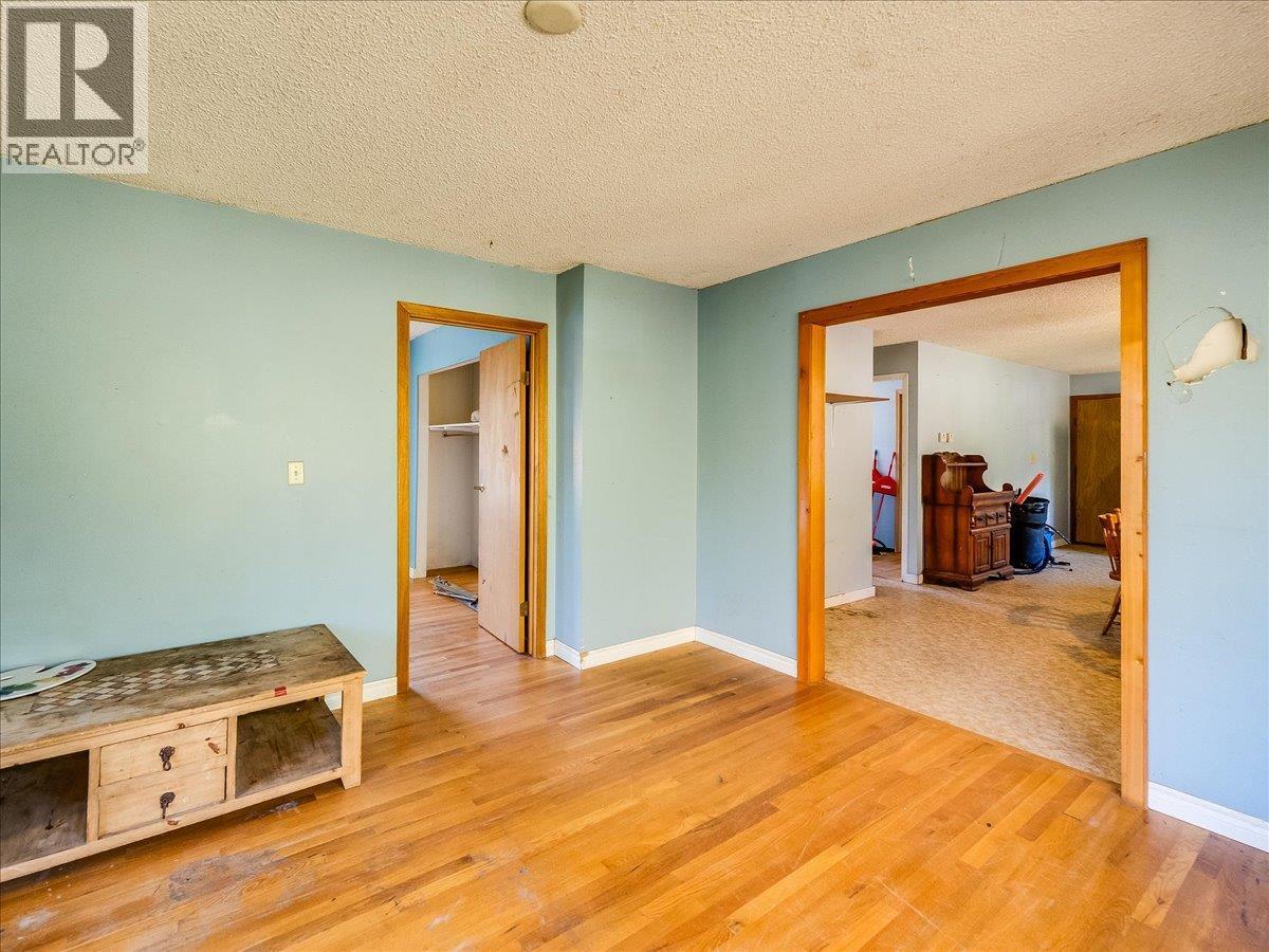 3168 Pass Creek Road, Crescent Valley, BC