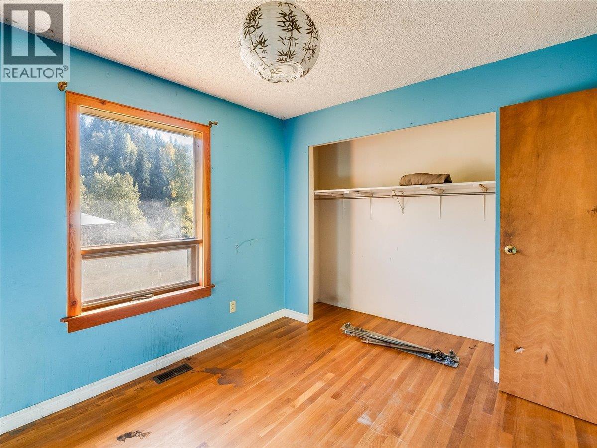 3168 Pass Creek Road, Crescent Valley, BC
