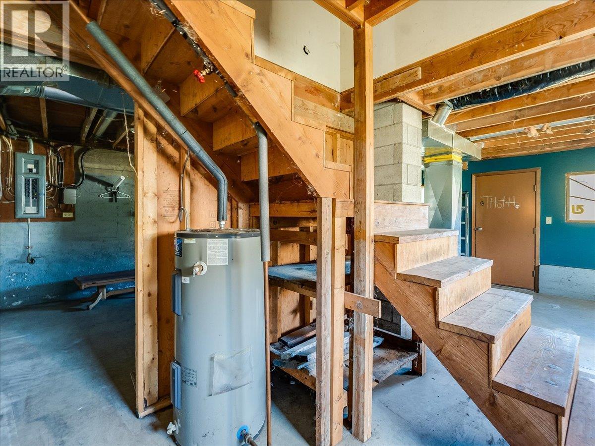 3168 Pass Creek Road, Crescent Valley, BC