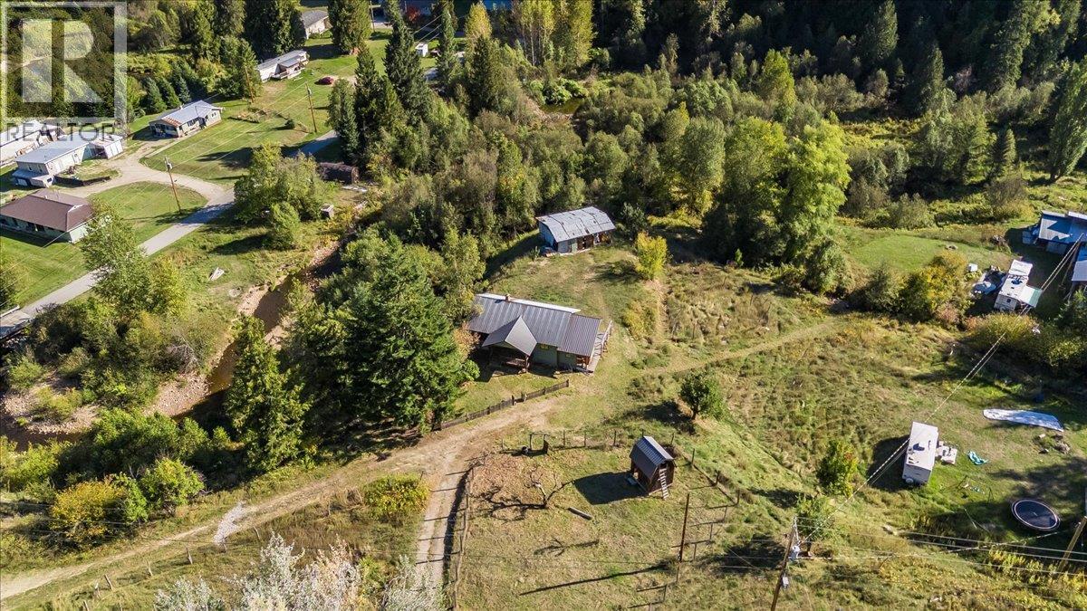 3168 Pass Creek Road, Crescent Valley, BC