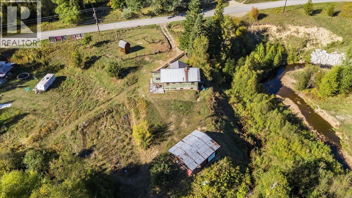 3168 Pass Creek Road, Crescent Valley, BC