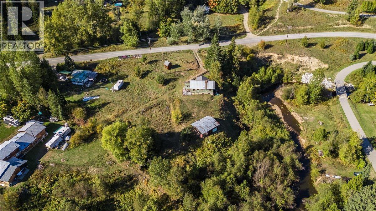3168 Pass Creek Road, Crescent Valley, BC