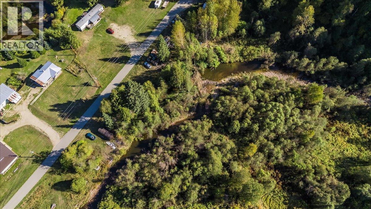 3168 Pass Creek Road, Crescent Valley, BC