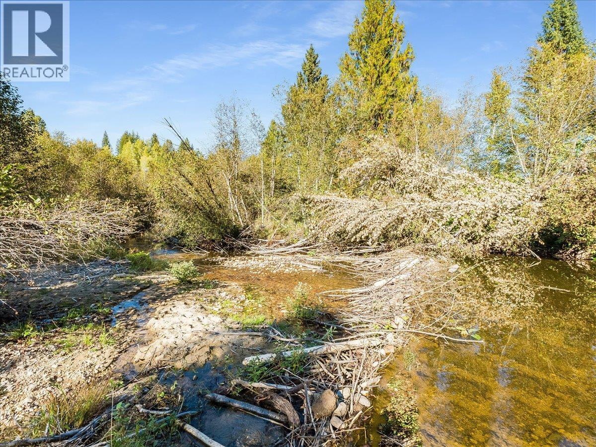 3168 Pass Creek Road, Crescent Valley, BC