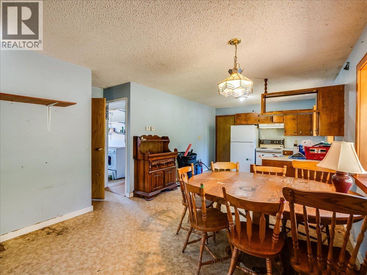 3168 Pass Creek Road, Crescent Valley, BC
