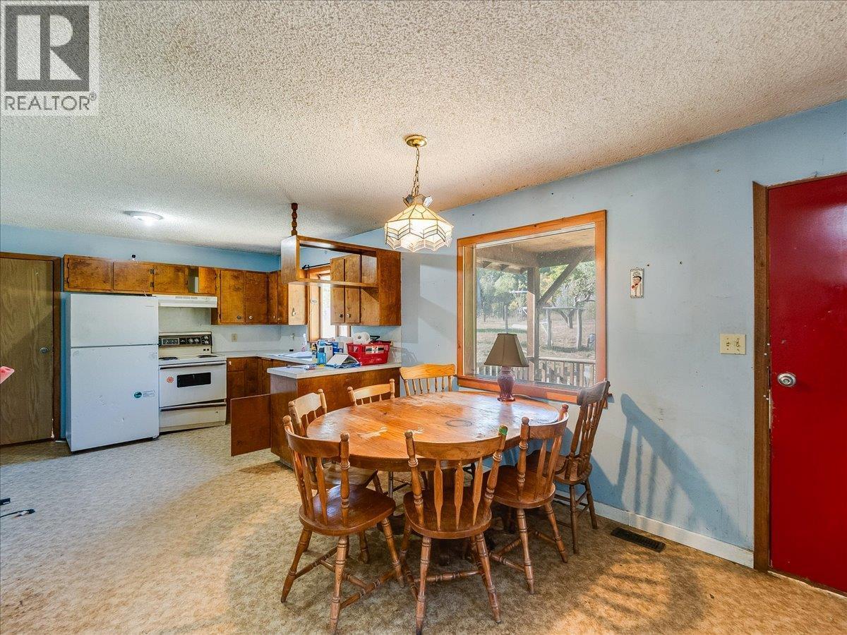 3168 Pass Creek Road, Crescent Valley, BC