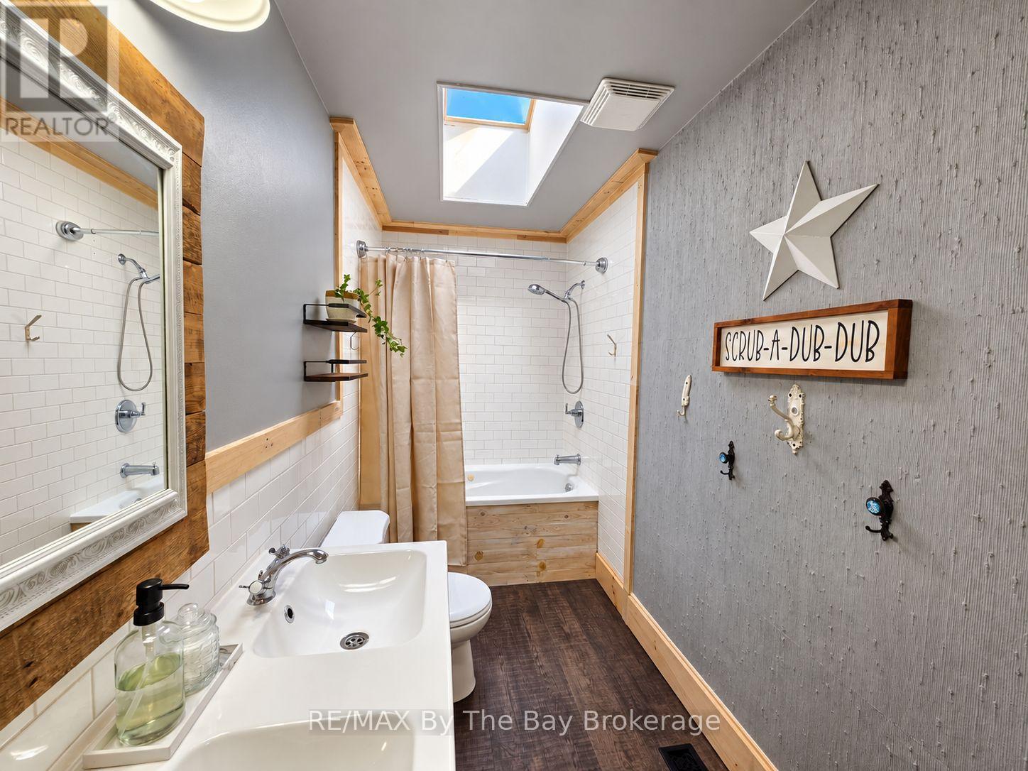 Updated Main Floor 4 Piece with Skylight - 2 Red Oak Drive, Wasaga Beach, ON