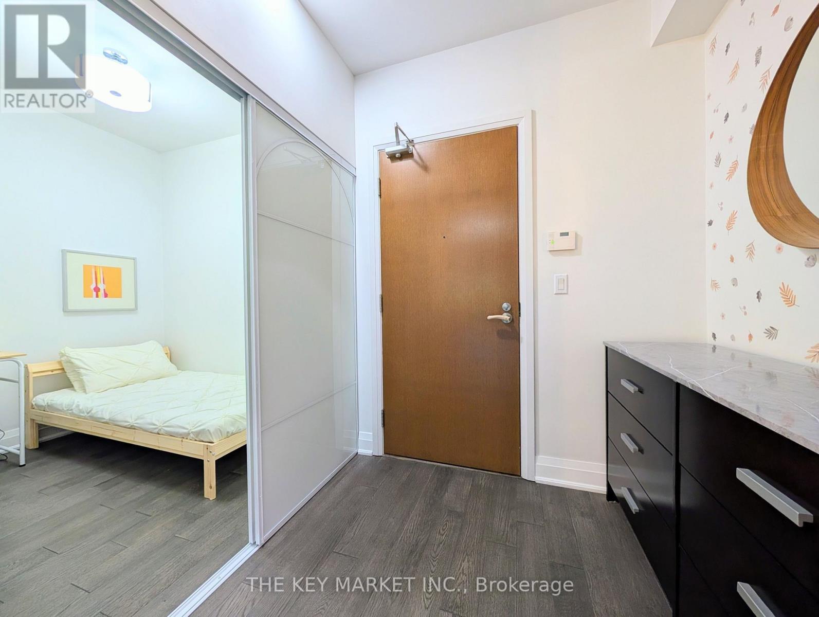 217 - 21 Clairtrell Road, Toronto, ON