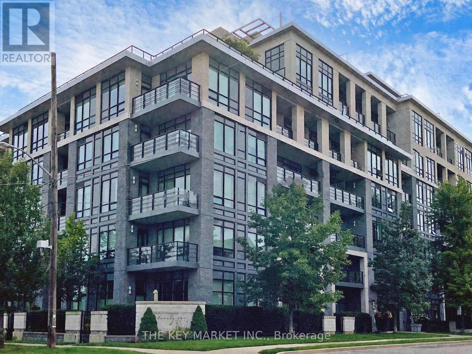 217 - 21 Clairtrell Road, Toronto, ON