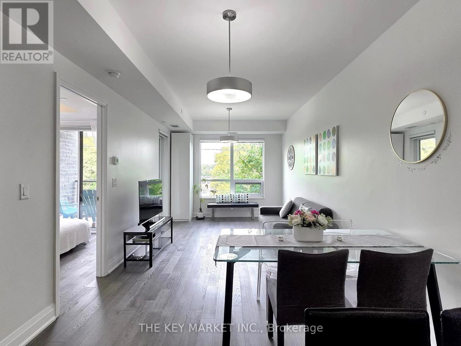 217 - 21 Clairtrell Road, Toronto, ON