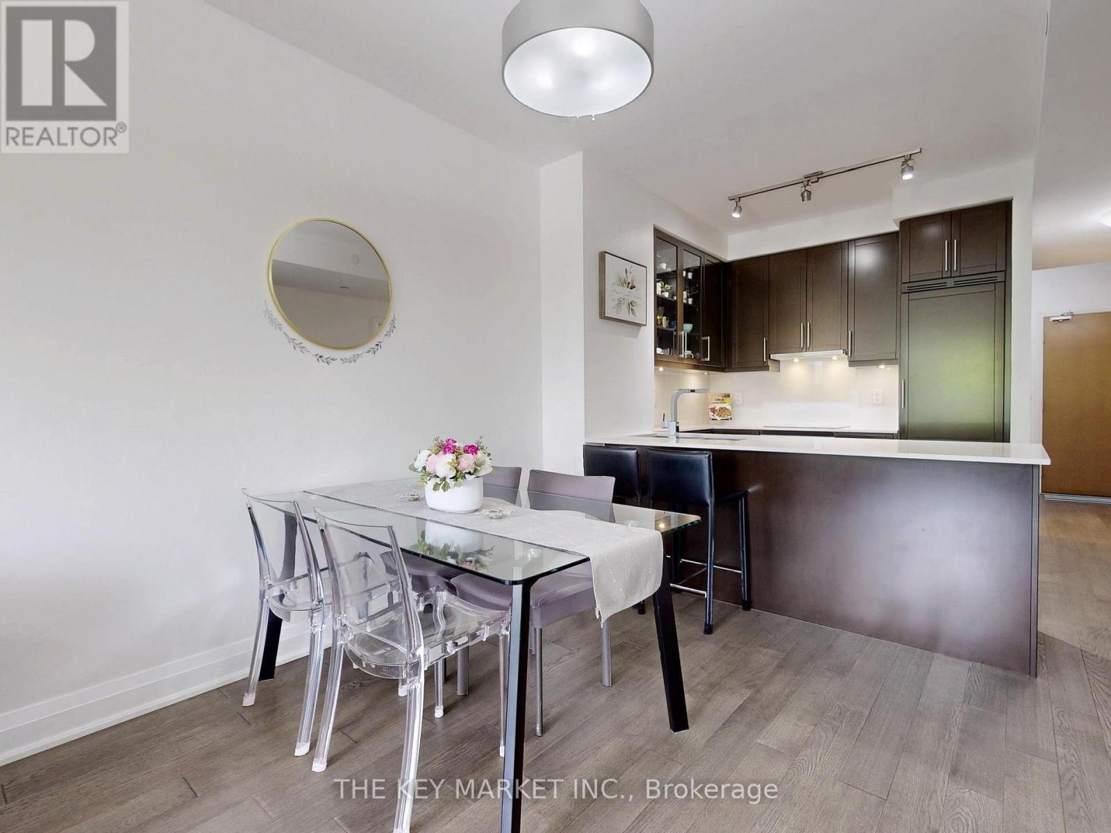 217 - 21 Clairtrell Road, Toronto, ON