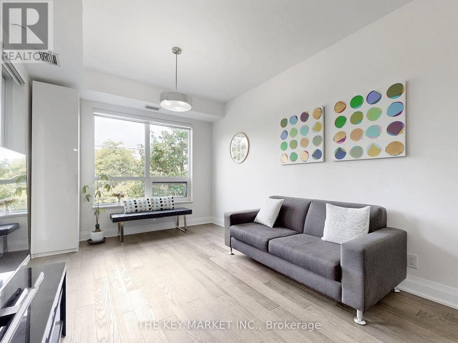 217 - 21 Clairtrell Road, Toronto, ON
