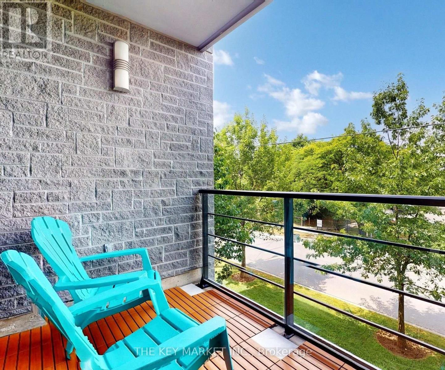 217 - 21 Clairtrell Road, Toronto, ON