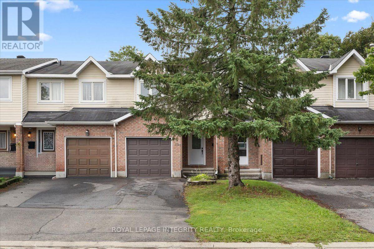 69 Royal Field Crescent, Ottawa, ON