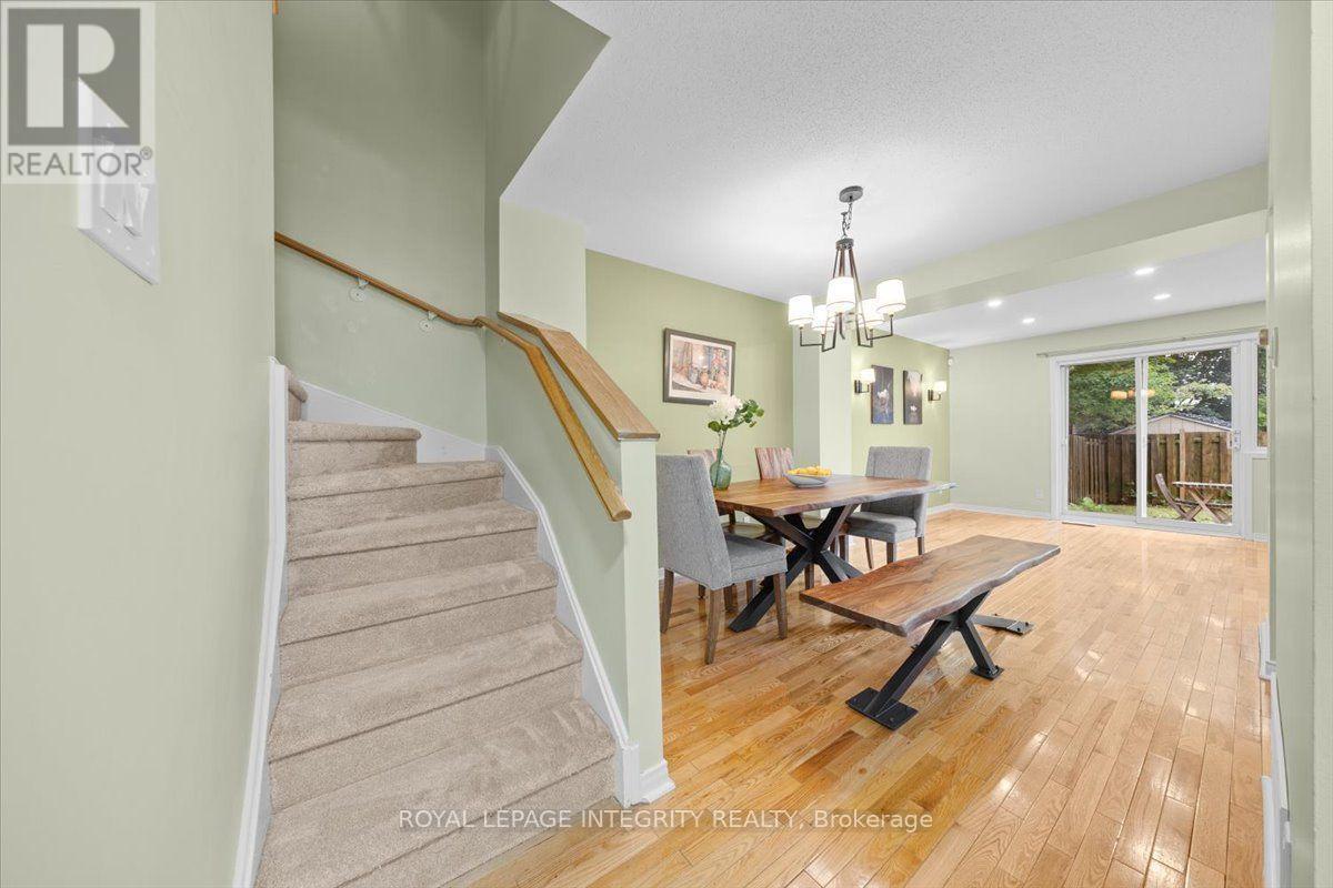 69 Royal Field Crescent, Ottawa, ON