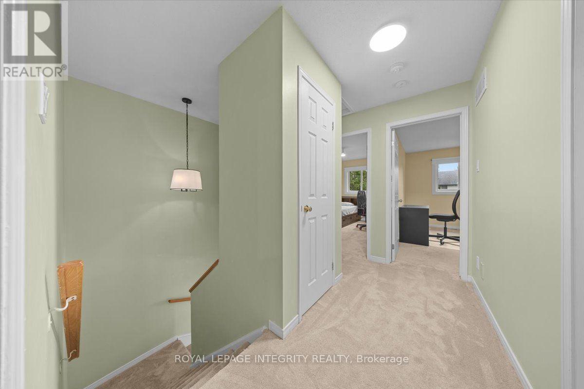 69 Royal Field Crescent, Ottawa, ON