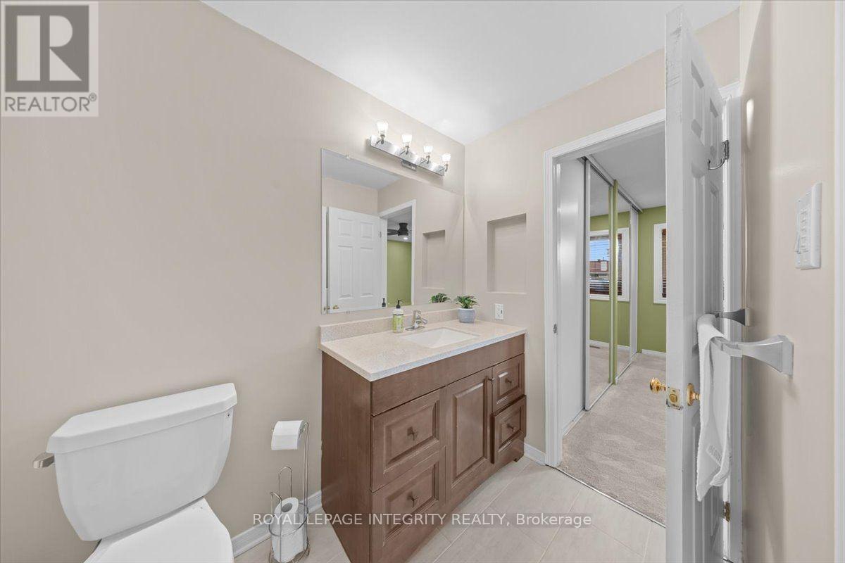 69 Royal Field Crescent, Ottawa, ON