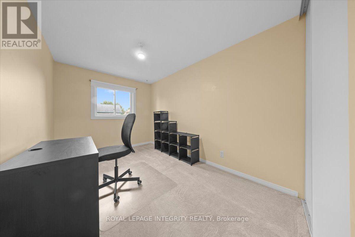 69 Royal Field Crescent, Ottawa, ON