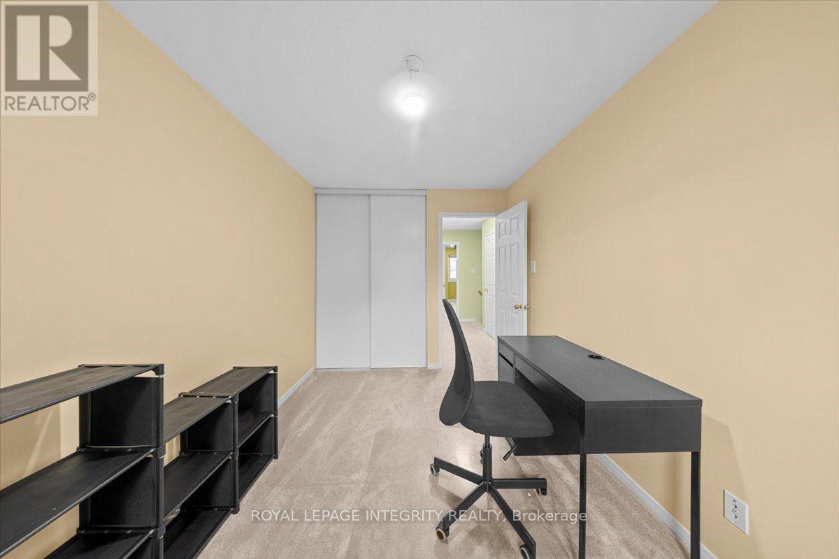 69 Royal Field Crescent, Ottawa, ON