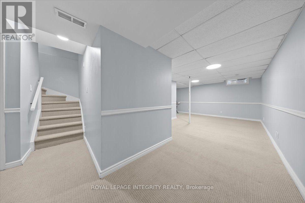 69 Royal Field Crescent, Ottawa, ON